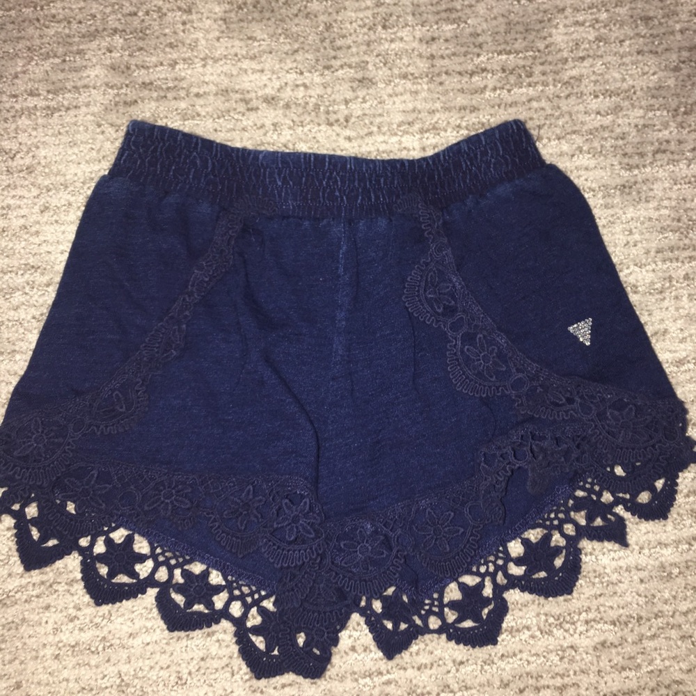 Girls Guess flows shorts